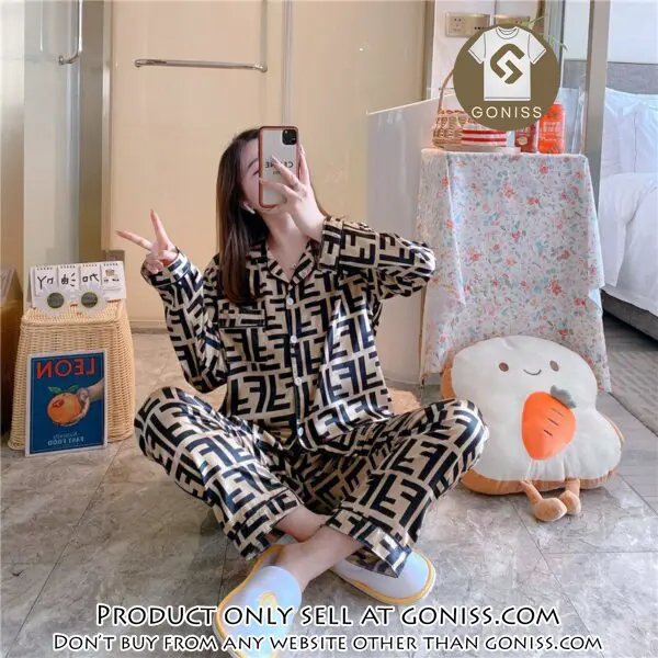 Trending luxury fashion fendi satin pajama set pjs1046 gn1222421